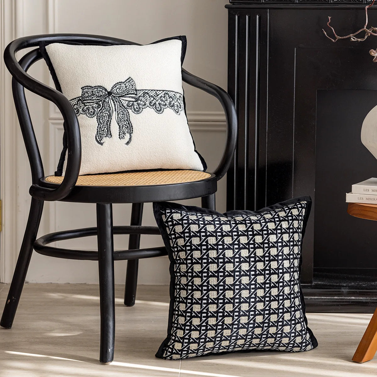 Nordic Black White Cushion Cover 45x45cm Luxury Bow Embroidery Pillow Case Plaid Jacquard Sofa Bedroom Decor Modern Home Accents