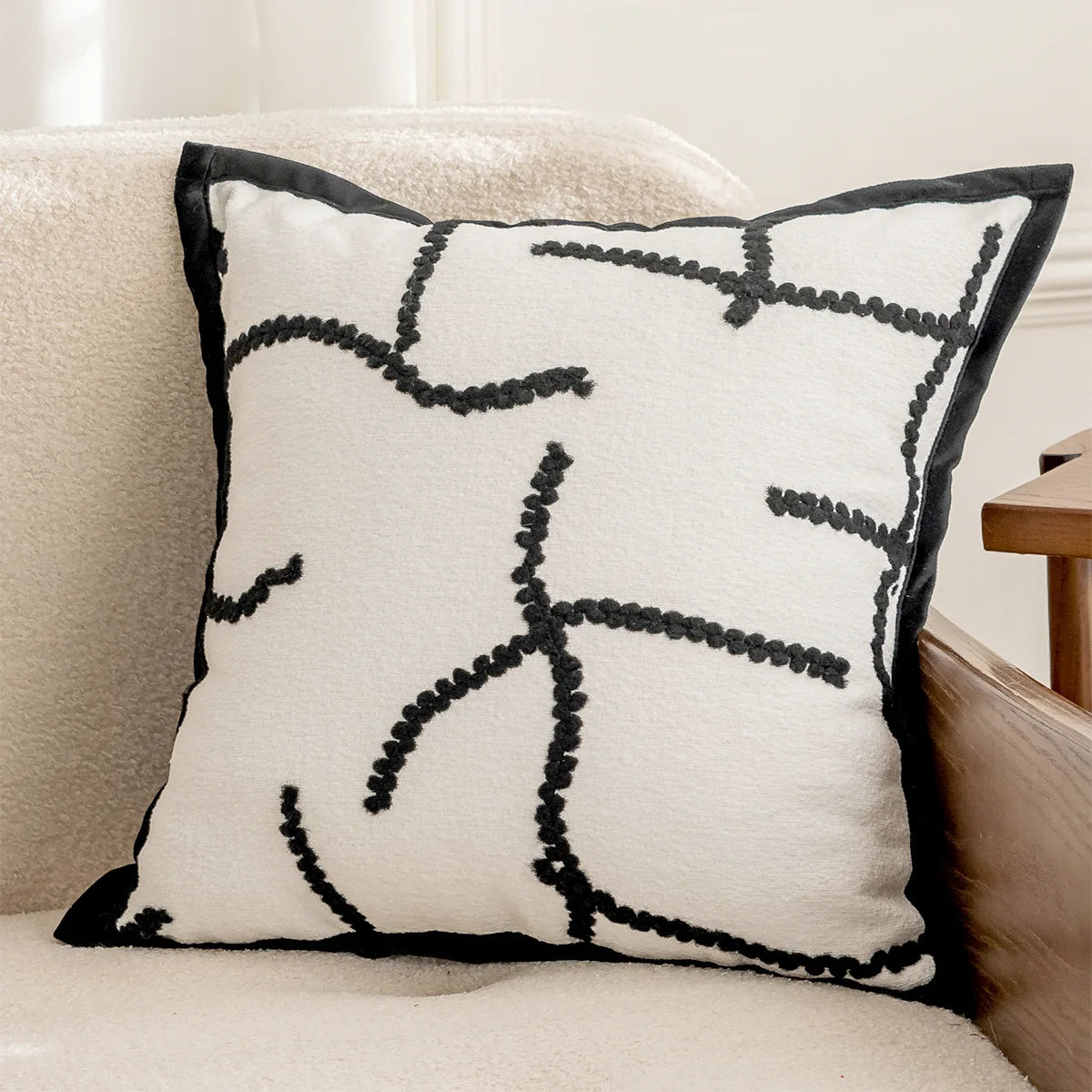 Nordic Black White Cushion Cover 45x45cm Luxury Bow Embroidery Pillow Case Plaid Jacquard Sofa Bedroom Decor Modern Home Accents