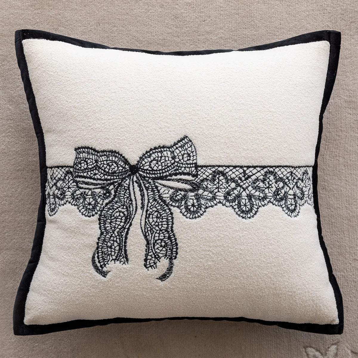 Nordic Black White Cushion Cover 45x45cm Luxury Bow Embroidery Pillow Case Plaid Jacquard Sofa Bedroom Decor Modern Home Accents
