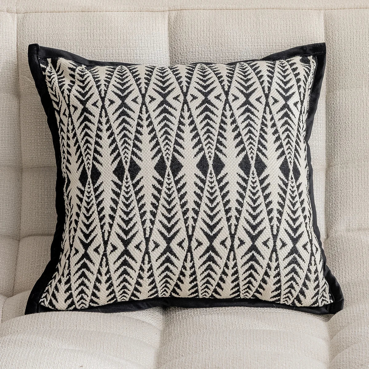 Nordic Black White Cushion Cover 45x45cm Luxury Bow Embroidery Pillow Case Plaid Jacquard Sofa Bedroom Decor Modern Home Accents